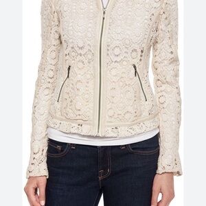 Neiman Marcus Beige Lace Women's Blazer